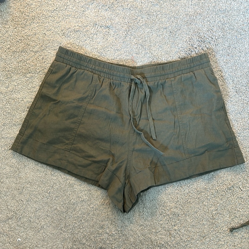Dark green summer linen shorts